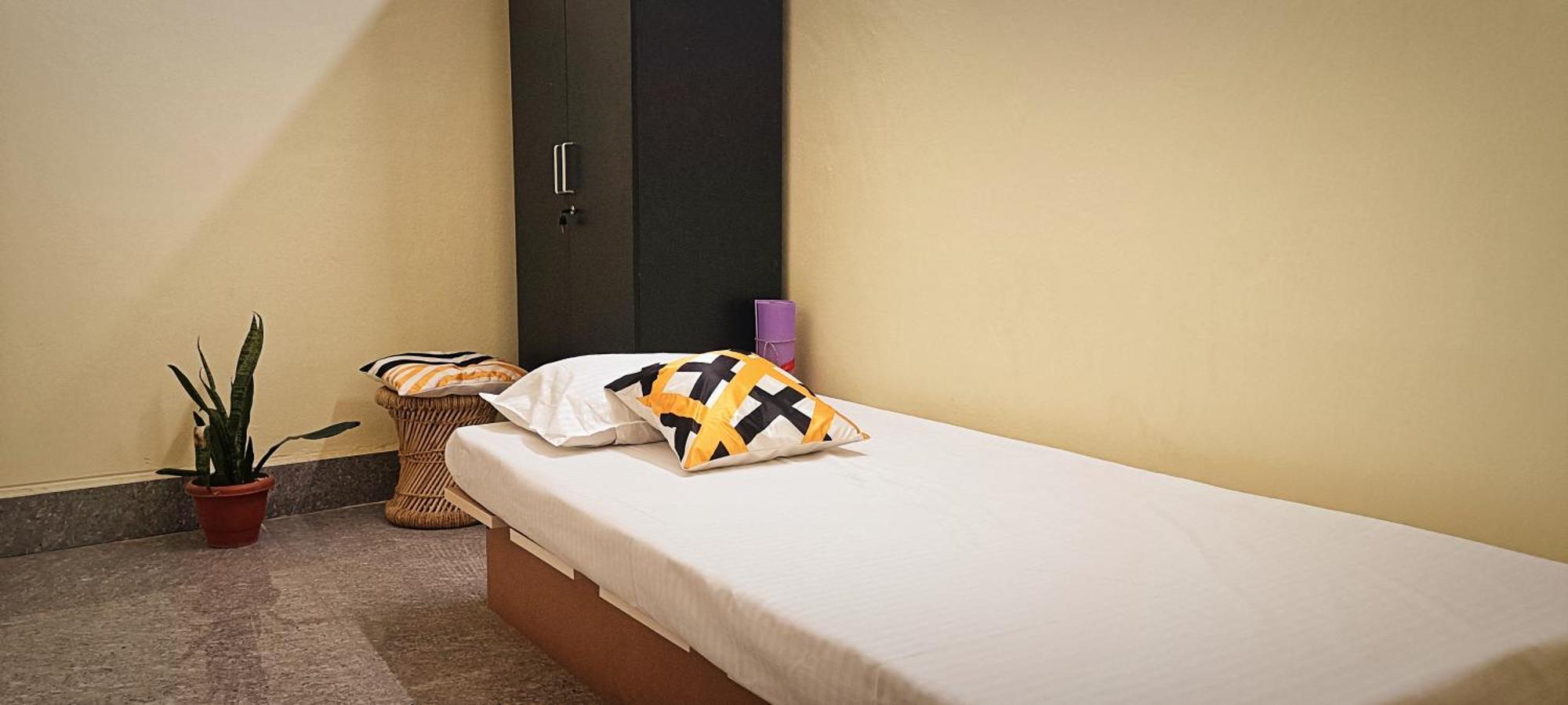 Nikunj Dorme Hostel Rádzsgír Kültér fotó